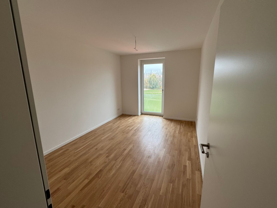 Schöne 3-Zimmer Wohnung mit Blick ins Grüne - Zimmer 2