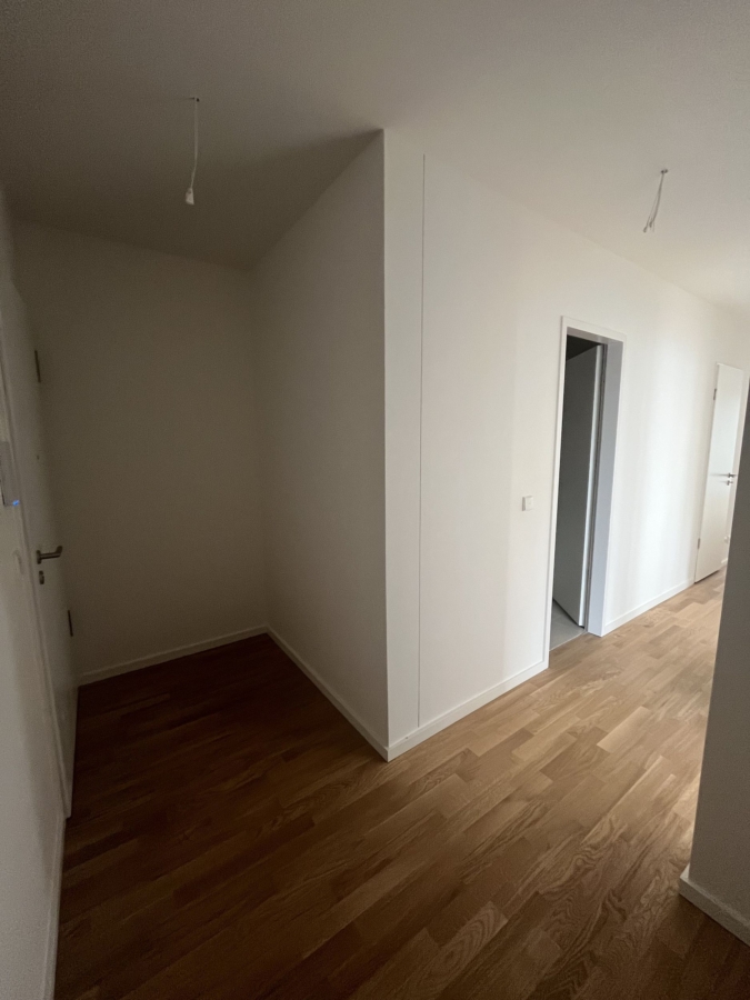 exklusive 3-Zimmer-Wohnung in bester Innenstadtlage - Eingangsbereich 2