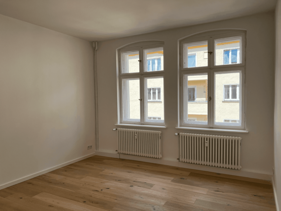 Moderne 4 - Zimmer Wohnung mit Balkon - Schlafzimmer 1