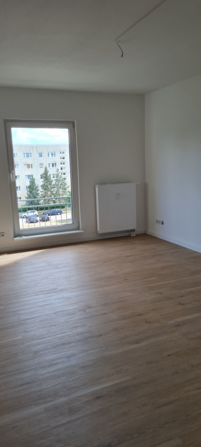 moderne 3-Zimmer-Wohnung/ Zugang mit Fahrstuhl - Wohnküche